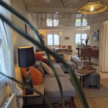 La Thibaudiere - Maison Familiale Nyaraló Montreuil-Bellay