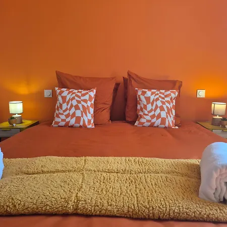 La Thibaudiere - Maison Familiale בית נופש מונטרוי-בלה