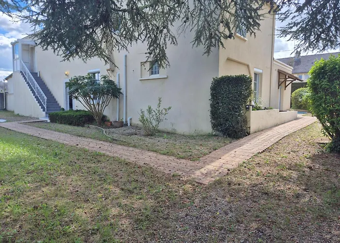 La Thibaudiere - Maison Familiale * Montreuil-Bellay